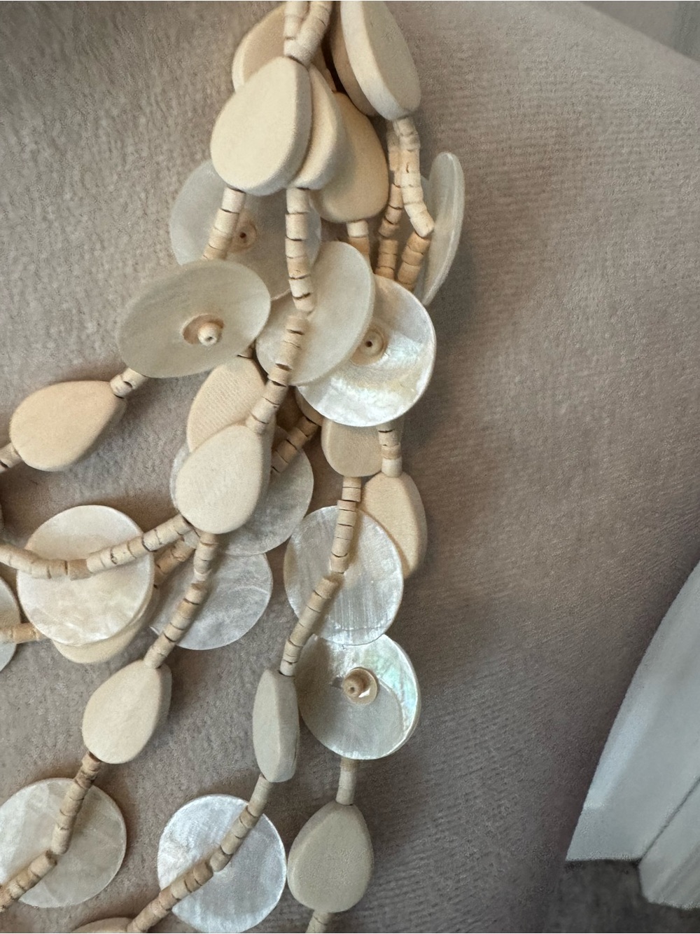 Multi-Strand Beige Shell Statement Necklace - - Picture 5 of 16